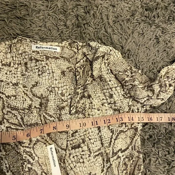 Reformation NEW Jaz Wrap Midi Dress In Python Size XS - Picture 14 of 16